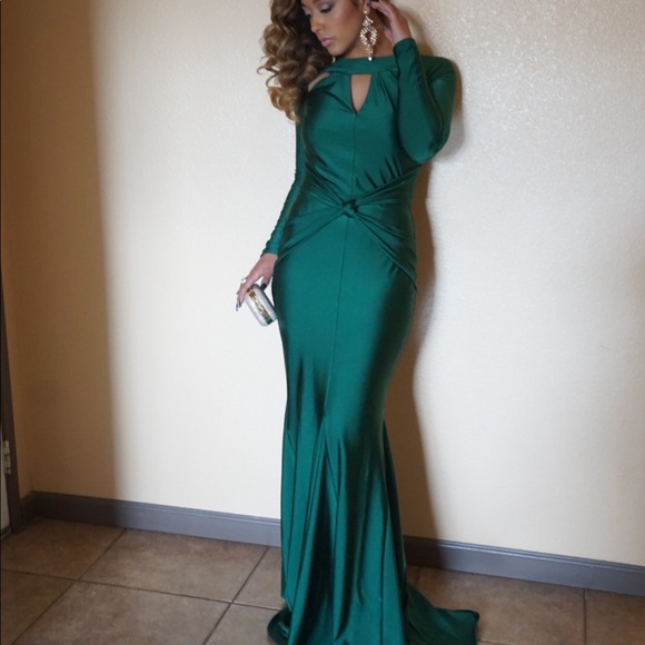 emerald green evening gown